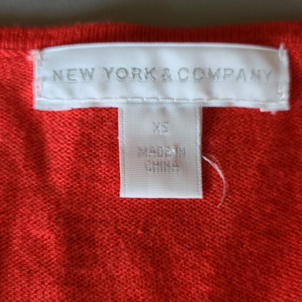 Ladies Top - Picture 2 of 2